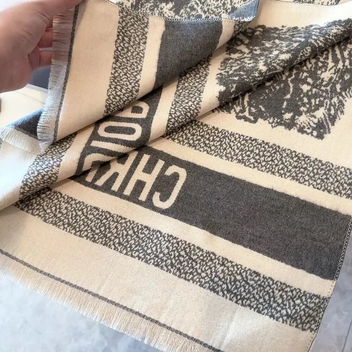 スーパーコピー ディオール マフラー