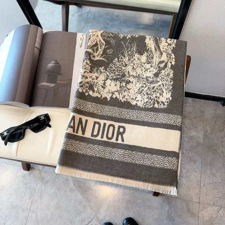 スーパーコピー ディオール マフラー