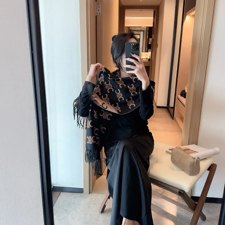 スーパーコピー ロエベ マフラー