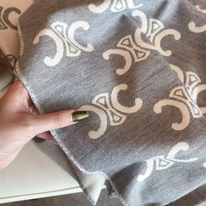 スーパーコピー ロエベ マフラー