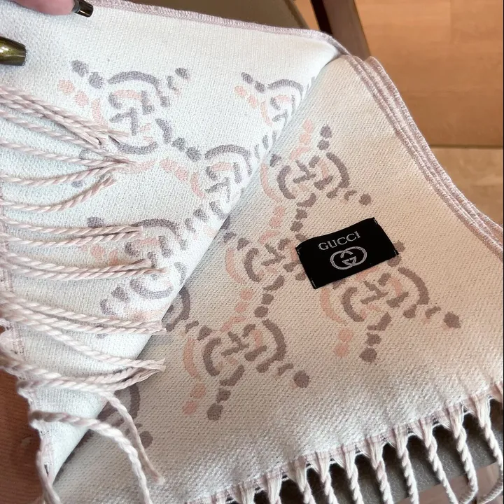 スーパーコピー グッチ マフラー