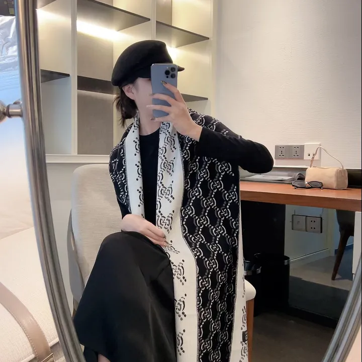 スーパーコピー グッチ マフラー