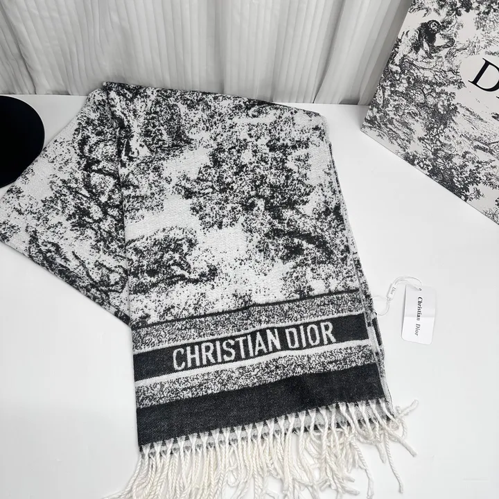 スーパーコピー ディオール マフラー