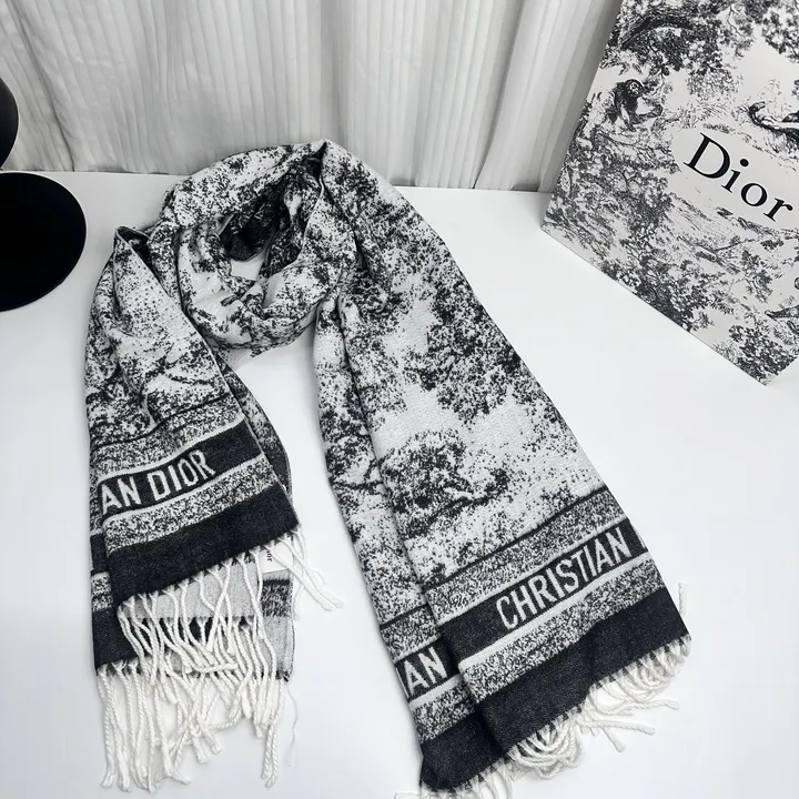 スーパーコピー ディオール マフラー