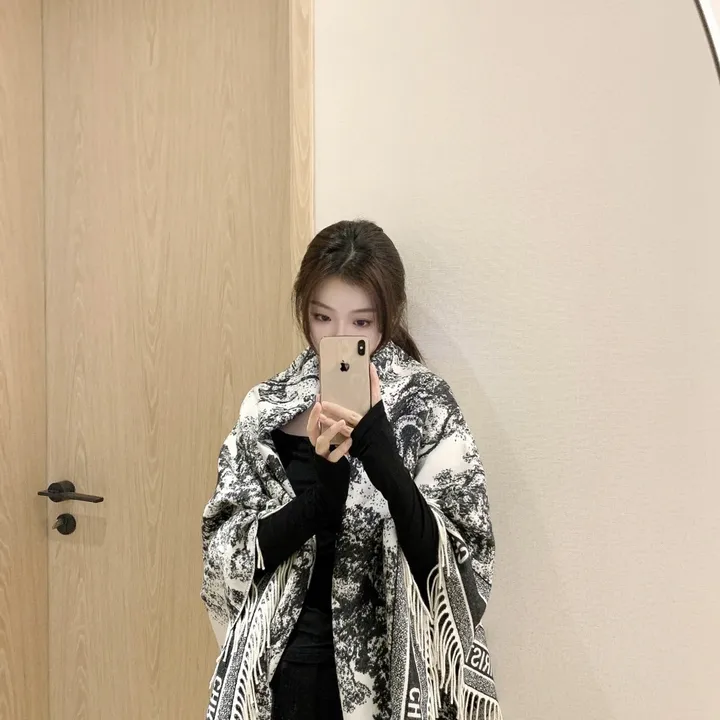 スーパーコピー ディオール マフラー