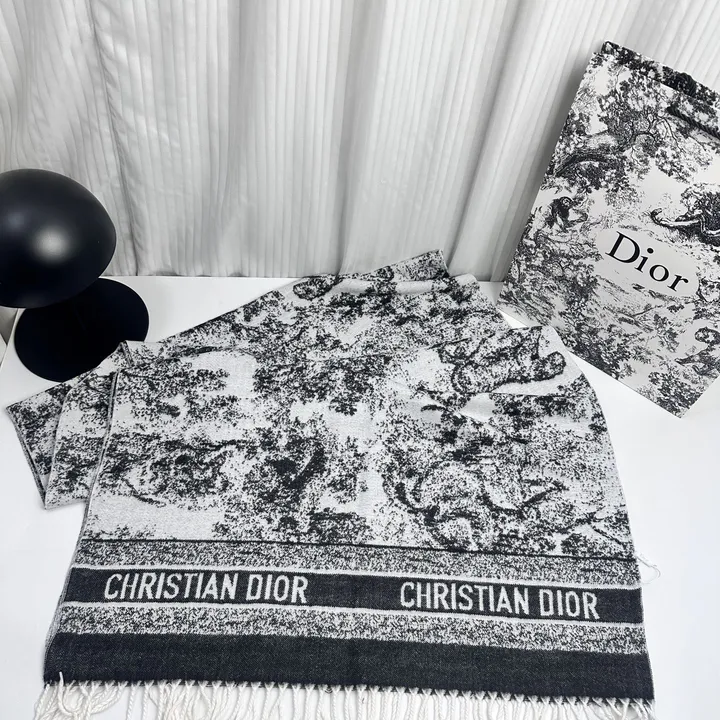 スーパーコピー ディオール マフラー