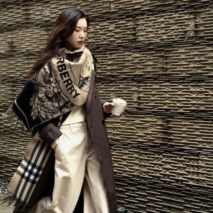 スーパーコピー バーバリー ス マフラー