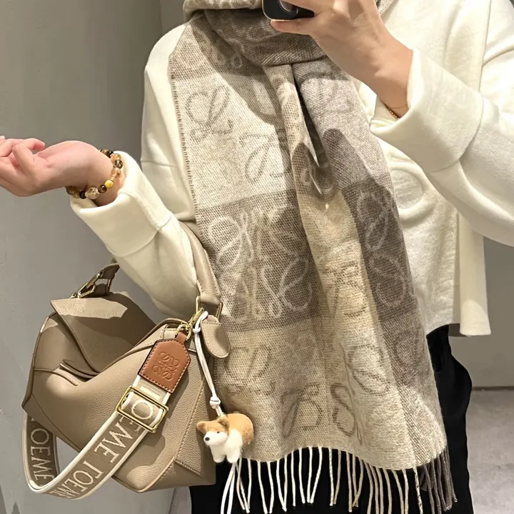 スーパーコピー ロエベ マフラー