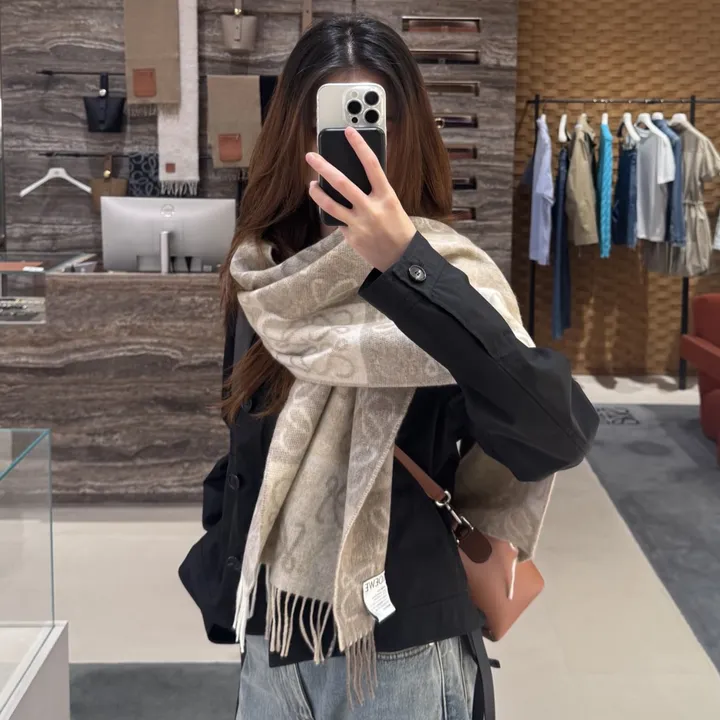 スーパーコピー ロエベ マフラー