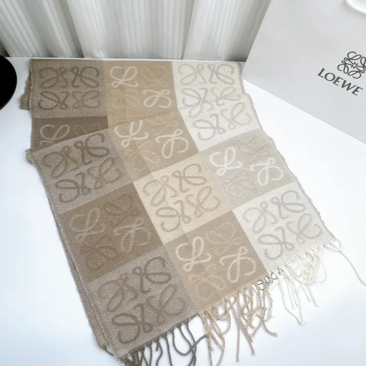 スーパーコピー ロエベ マフラー