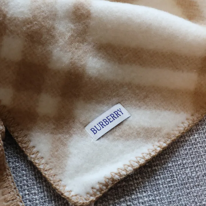 スーパーコピー バーバリー ス マフラー