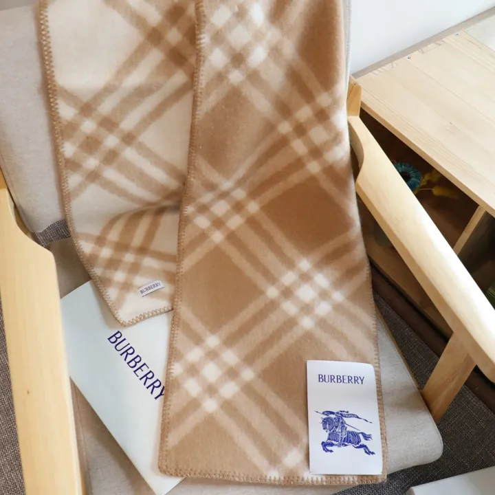 スーパーコピー バーバリー ス マフラー