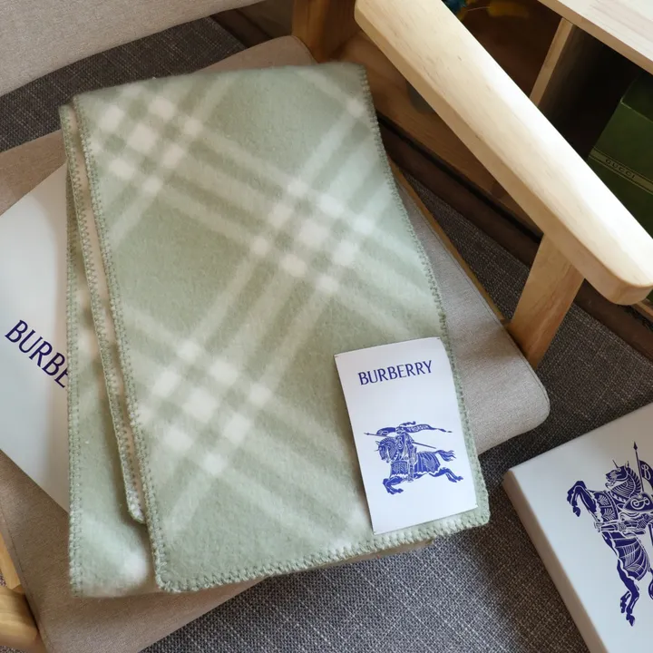 スーパーコピー バーバリー ス マフラー