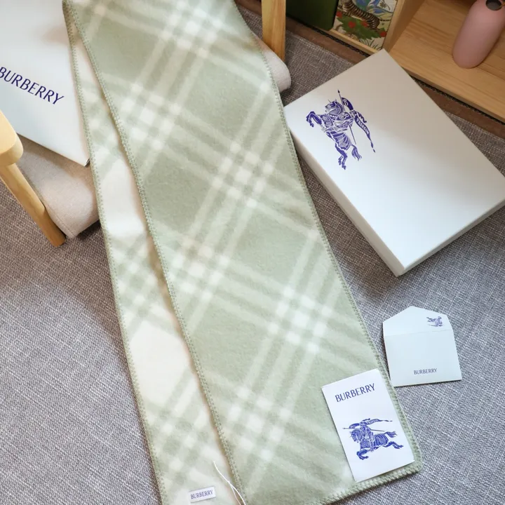 スーパーコピー バーバリー ス マフラー