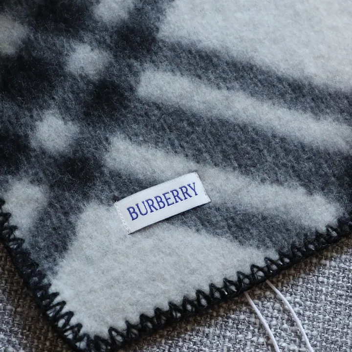 スーパーコピー バーバリー ス マフラー