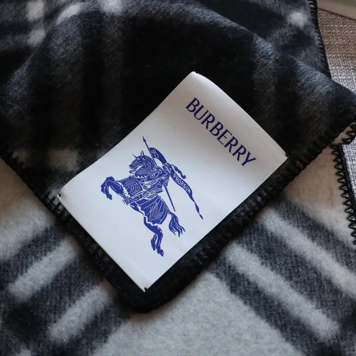 スーパーコピー バーバリー ス マフラー