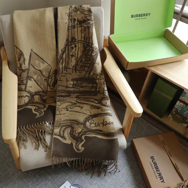 スーパーコピー バーバリー ス マフラー