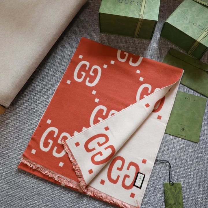 スーパーコピー グッチ マフラー