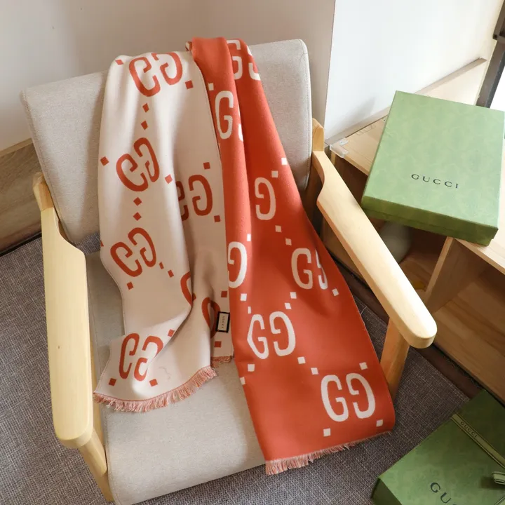 スーパーコピー グッチ マフラー