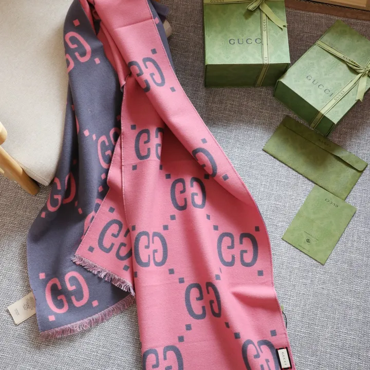 スーパーコピー グッチ マフラー