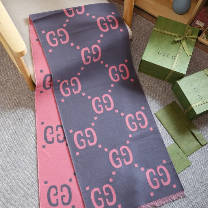 スーパーコピー グッチ マフラー