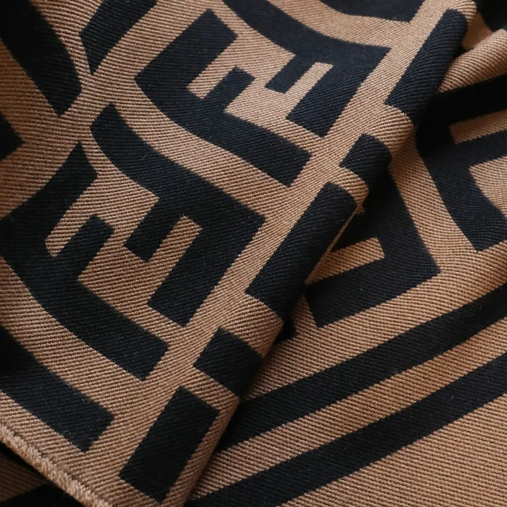 スーパーコピー フェンディ マフラー