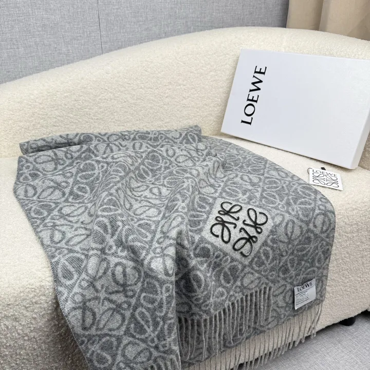 スーパーコピー ロエベ マフラー