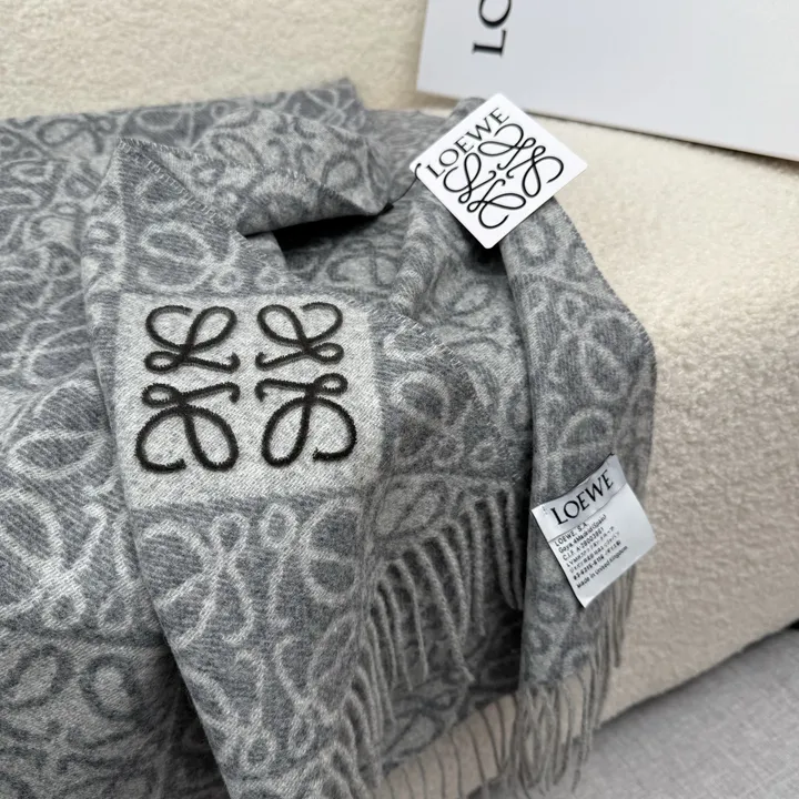 スーパーコピー ロエベ マフラー