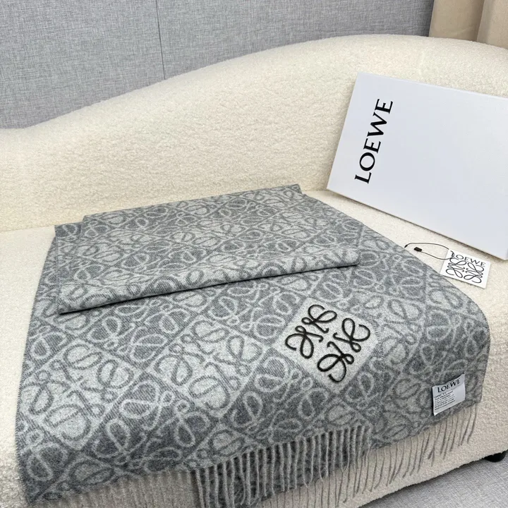 スーパーコピー ロエベ マフラー