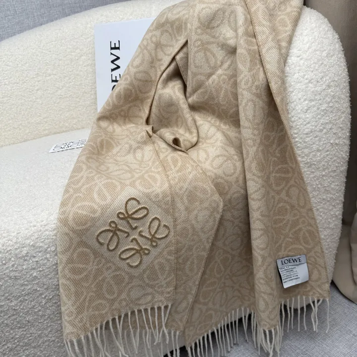 スーパーコピー ロエベ マフラー