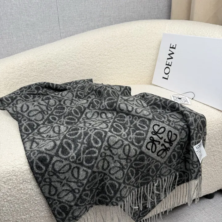 スーパーコピー ロエベ マフラー