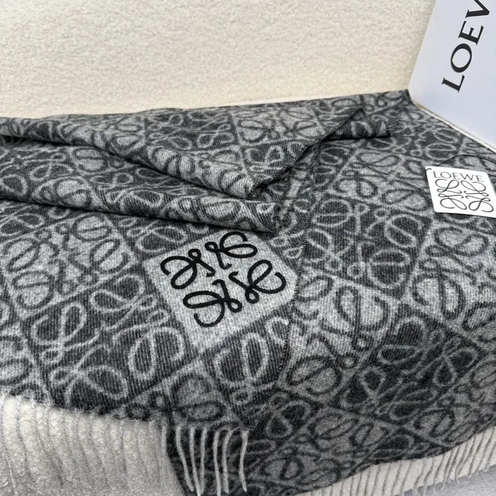 スーパーコピー ロエベ マフラー