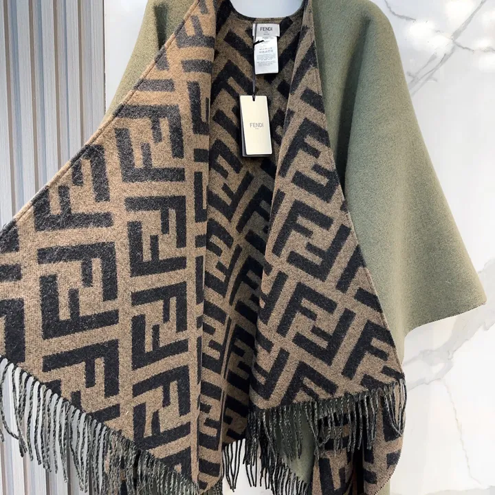 スーパーコピー フェンディ マフラー