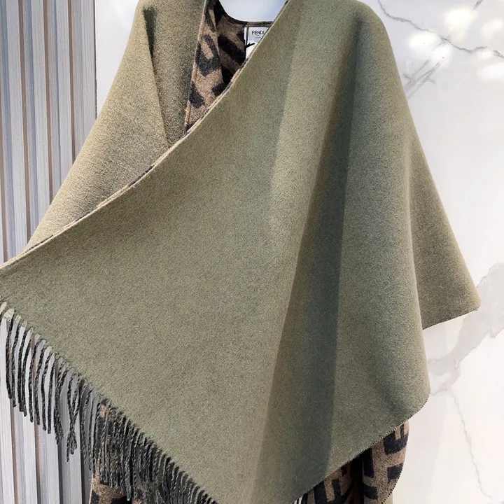 スーパーコピー フェンディ マフラー