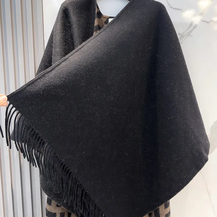 スーパーコピー フェンディ マフラー