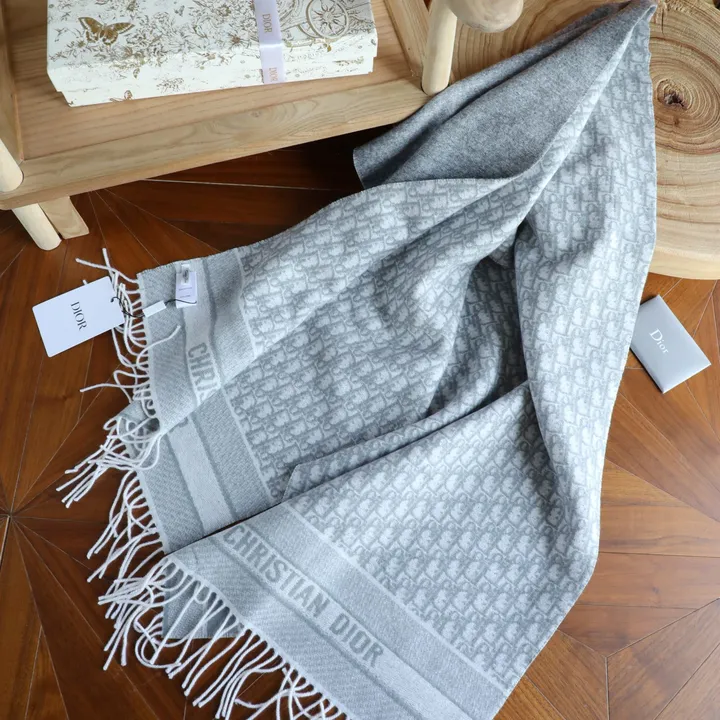 スーパーコピー ディオール マフラー