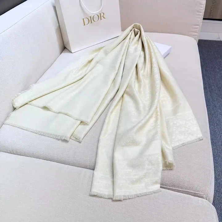 スーパーコピー ディオール マフラー