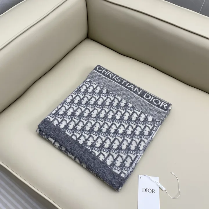 スーパーコピー ディオール マフラー