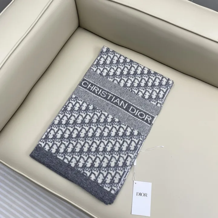 スーパーコピー ディオール マフラー