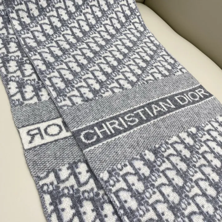 スーパーコピー ディオール マフラー