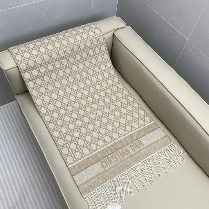 スーパーコピー ディオール マフラー