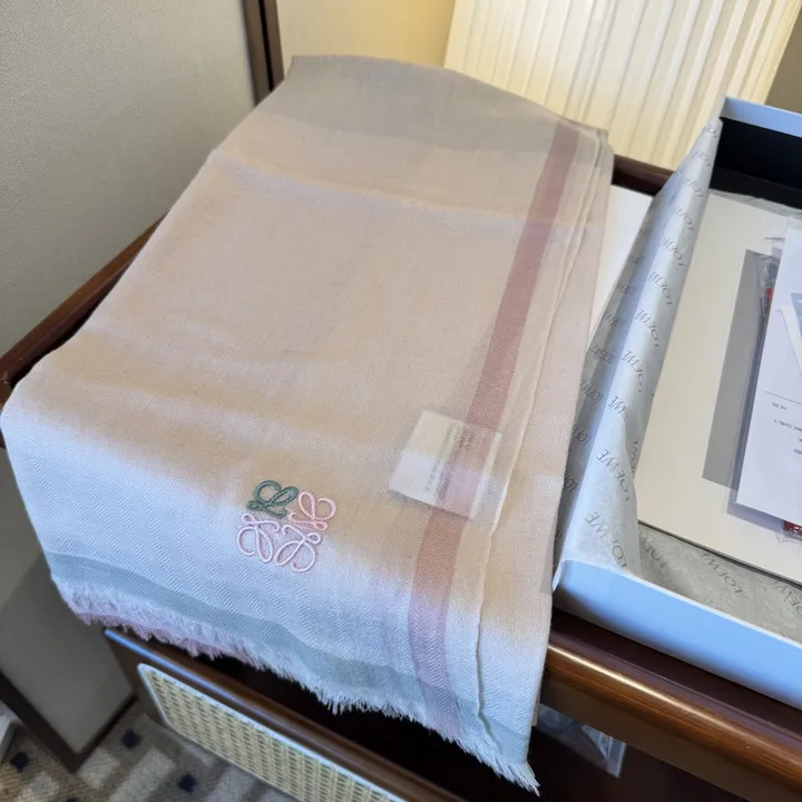 スーパーコピー ロエベ マフラー