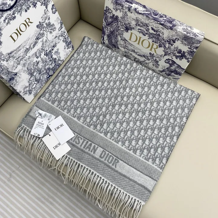 スーパーコピー ディオール マフラー