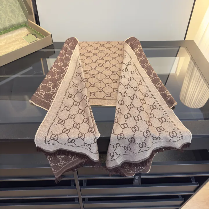 スーパーコピー グッチ マフラー