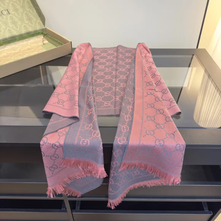 スーパーコピー グッチ マフラー