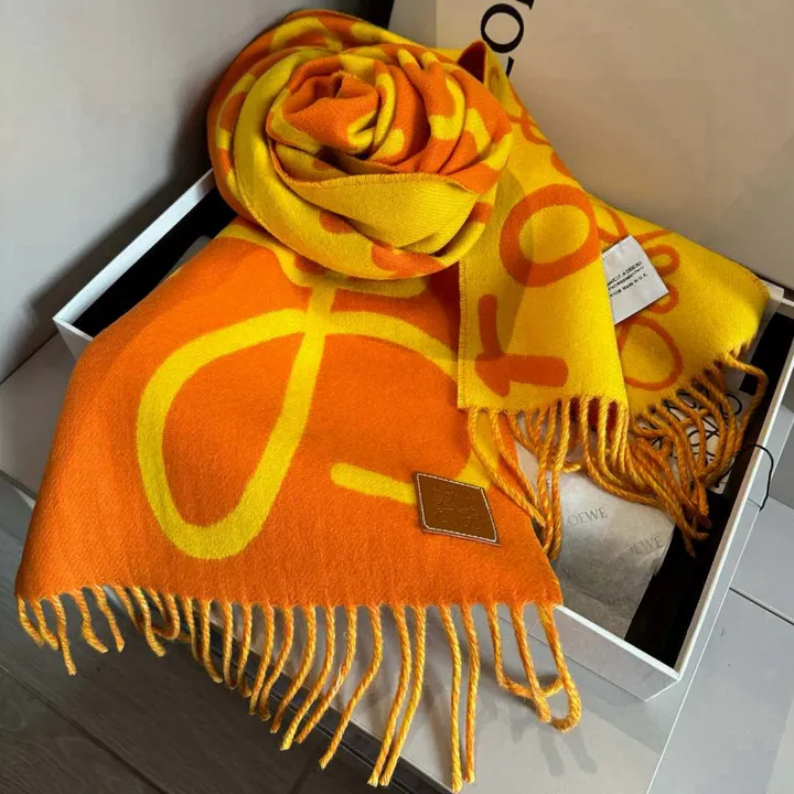 スーパーコピー ロエベ マフラー