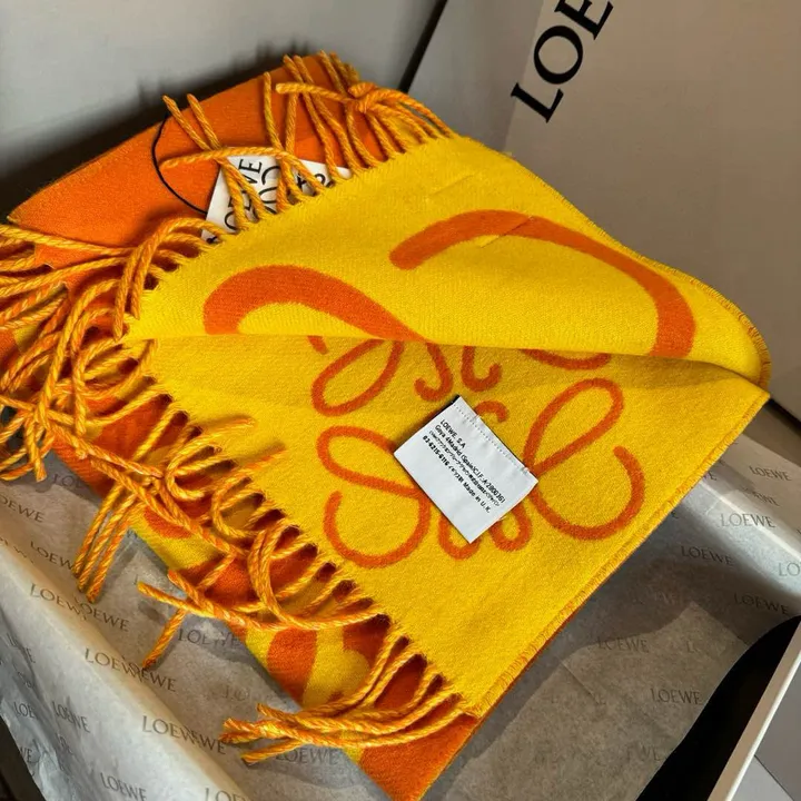 スーパーコピー ロエベ マフラー