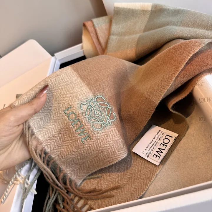 スーパーコピー ロエベ マフラー