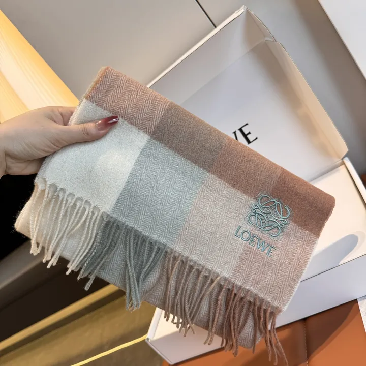 スーパーコピー ロエベ マフラー