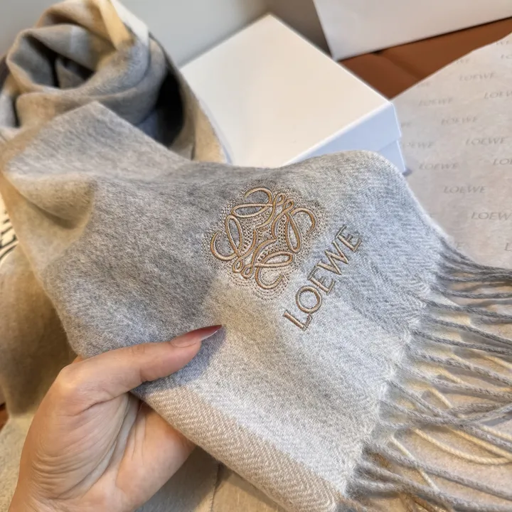 スーパーコピー ロエベ マフラー